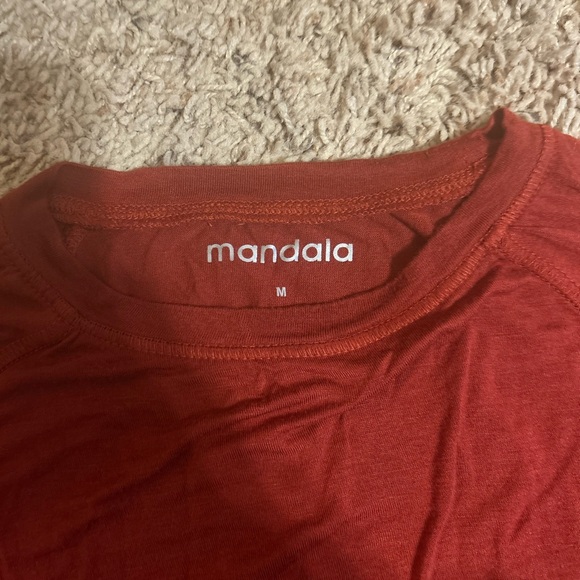 Mandala Scrub Long Sleeve Undershirt Size M - Picture 2 of 3